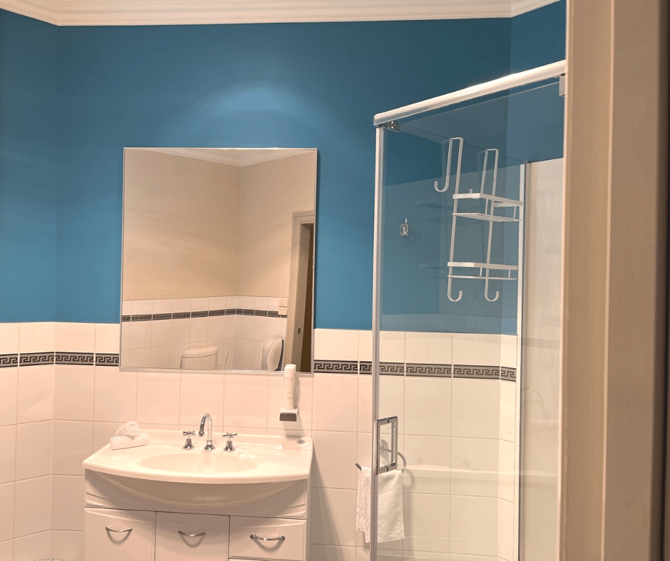 Bathroom - STUDIO APARTMENT | Merseybank Apartments